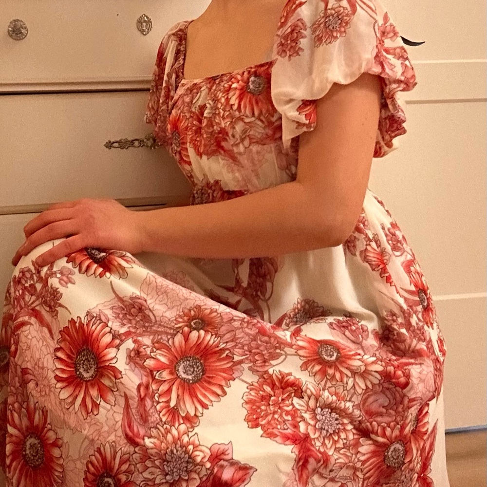 ✨GORGEOUS! *LIMITED EDITION* Floral Maxi Dress!🌹